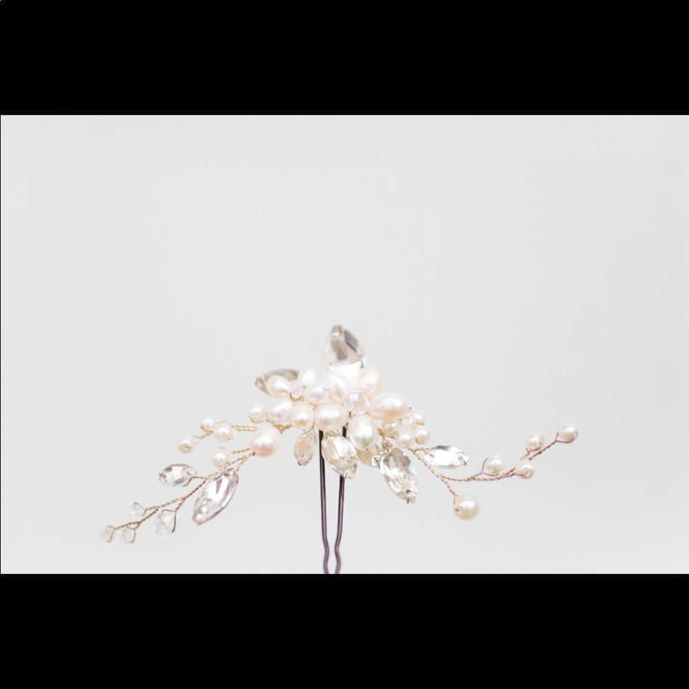 Bridal hair piece